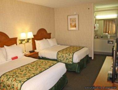 Ramada By Wyndham Asheville / Biltmore West מראה חיצוני תמונה